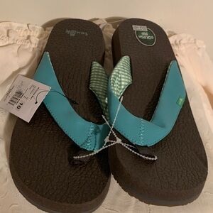 Sanuk Blue Women's Flip Flops
